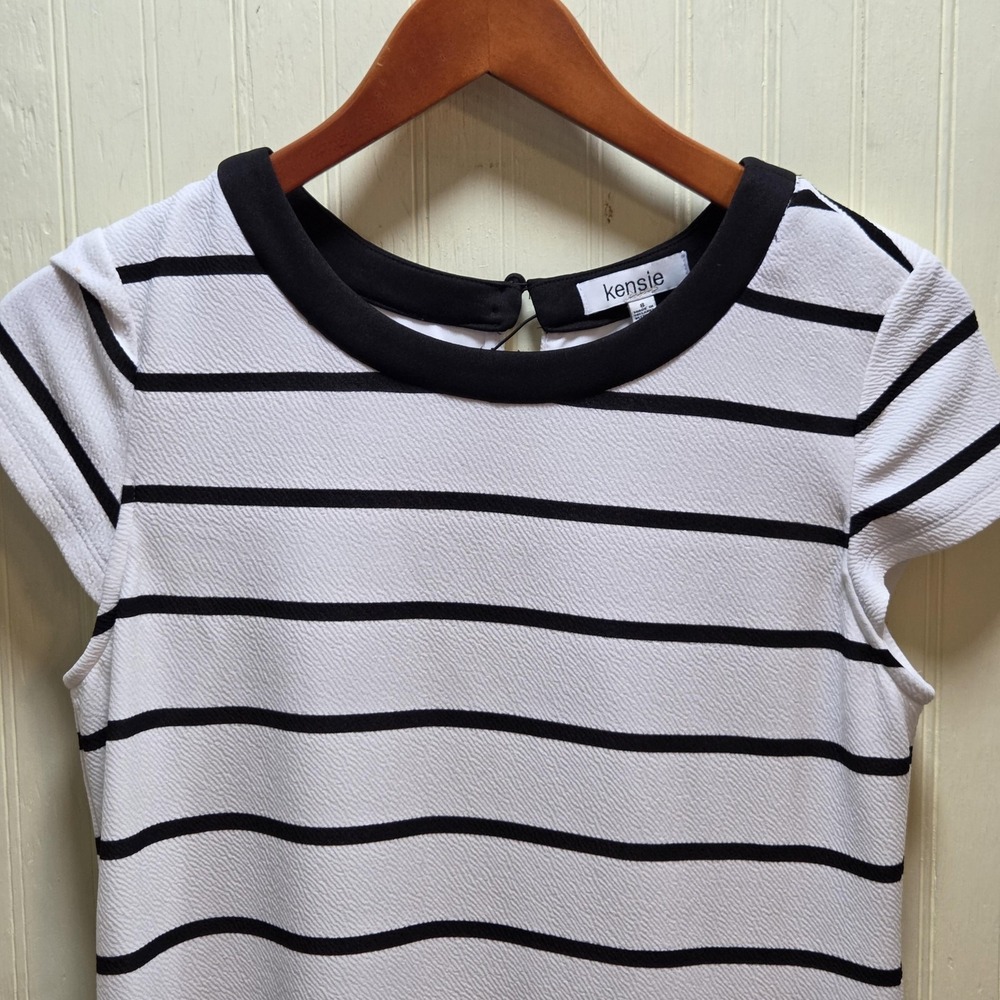 Kensie Dress Womens 8 Multicolor Stripe Floral Short Sleeve Shift Knee Length